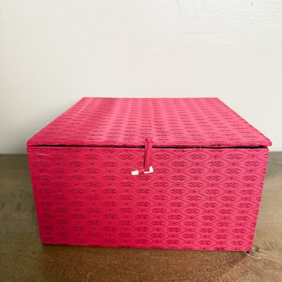 Frontgate Burgundy Glass Egg Ornaments Set of 4 EUC in Box - Picture 2 of 10